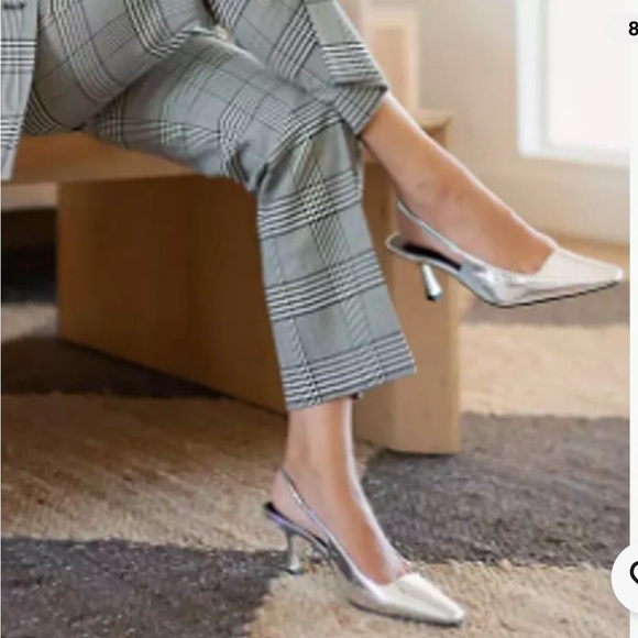 Ann Taylor Metallic Squaretoe Slingback Pump Heels 8.5M Silver Holliday Classic - Picture 1 of 11
